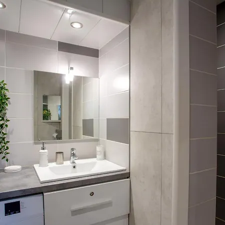 Les Tilleuls-2 By Interhome